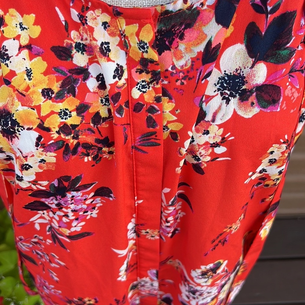a new day sleeveless button down blouse
Size: Large
Color: Orange/Red - Picture 3 of 16